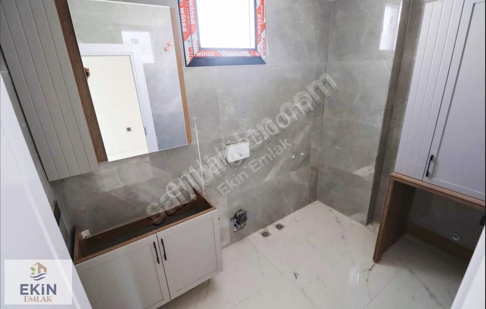 Küçükkuyu'da Deniz Manzaralı Villa Tipi 2+1 Daireler! - Görsel 19