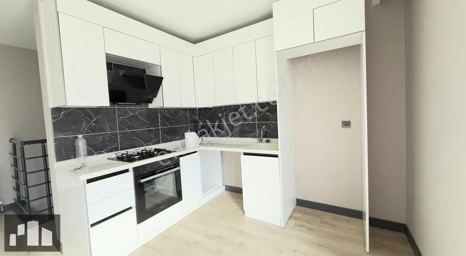 Taşcı Grup Gayrimenkul'den İncek'te Çatı Eğimsiz 2+2 Daire - Görsel 5