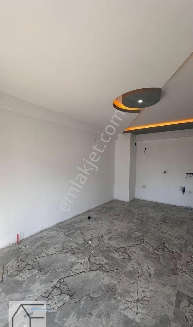 Fethiye Esenköy Bölgesinde Havuzlu Kapalı Otoparklı Projeden Teslim 3+1 Çatı Dubleks Satılık Daire