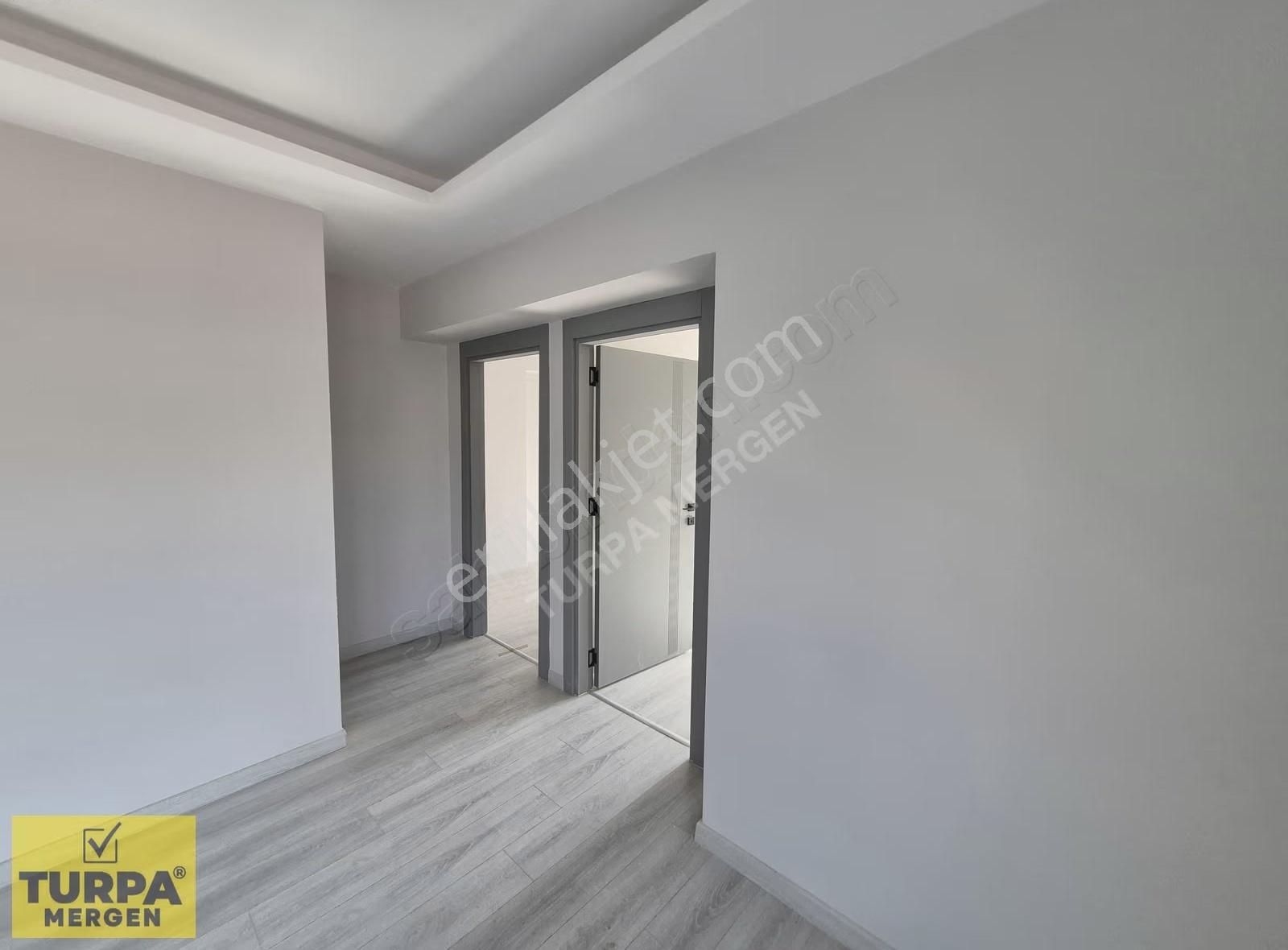 Deniz Manzaralı 2+1 Sıfır Kiralık Daire Manavkuyu Mah.cadde Önü - Görsel 14