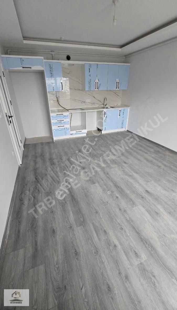 Üniversite Mah. 1+1 4.kat Kiralık Sıfır Daire - Görsel 11