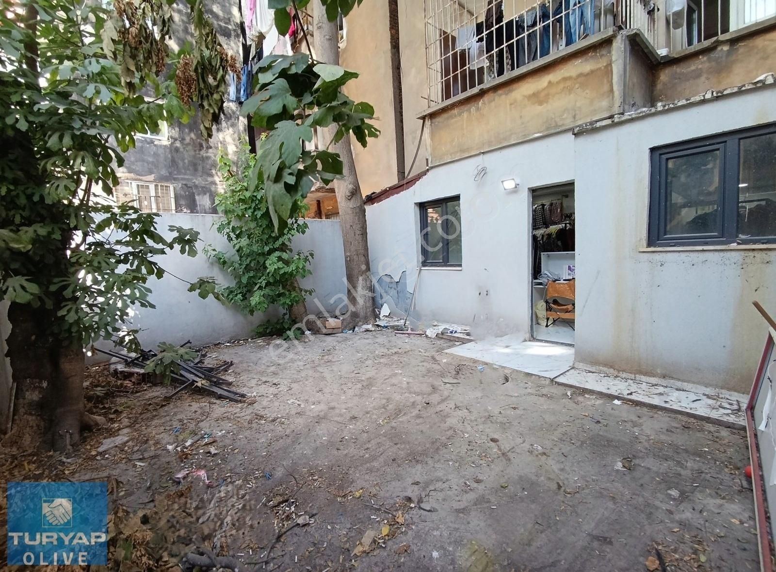 Kumkapı Fatih Merkezi Konum'da 130 M2 Dükkan Mağaza Takasa Açık - Görsel 4