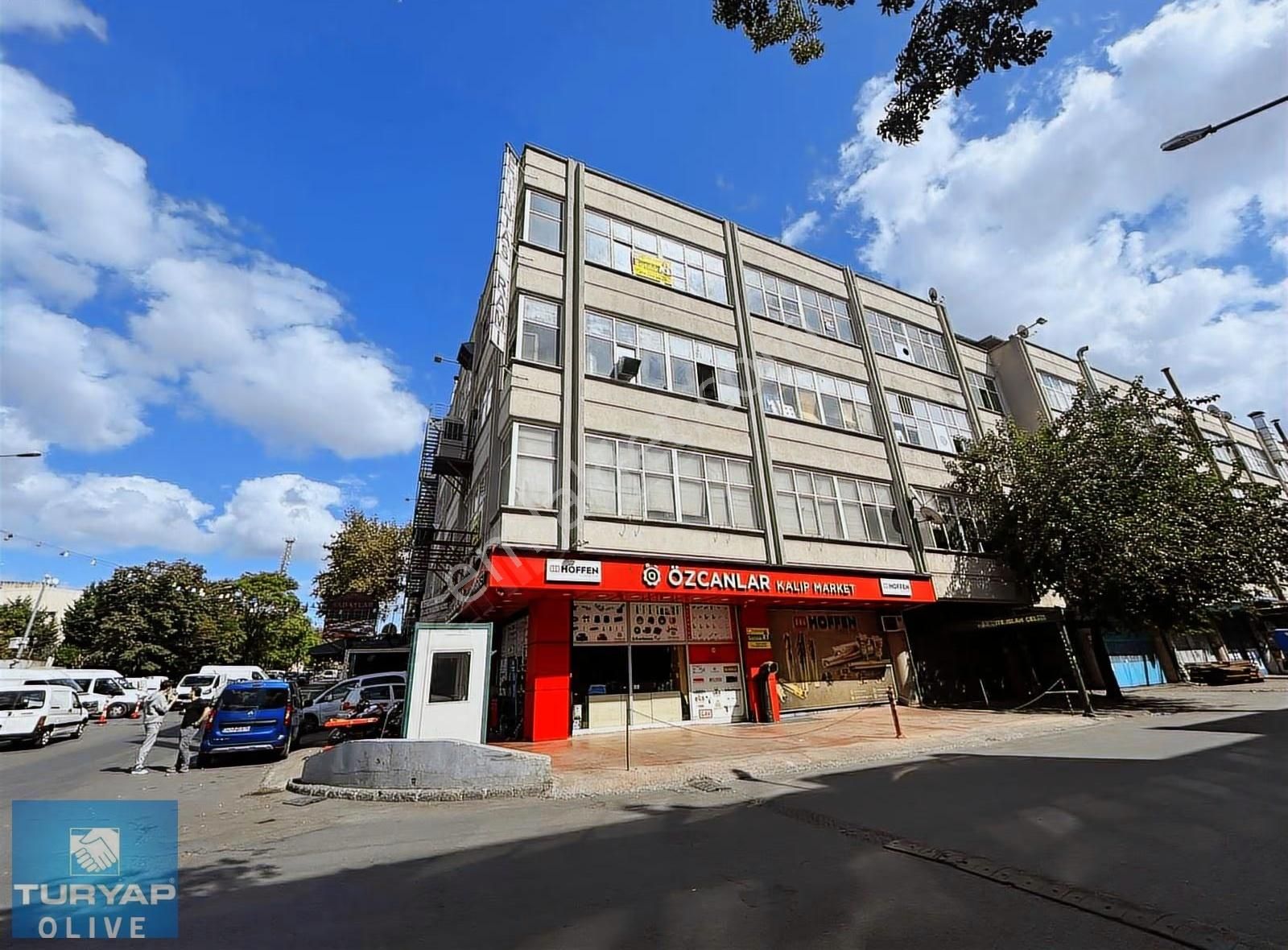 Rami Emintaş Sanayi Sitesi Satılık Cadde Üstü Giriş Köşe Dükkan - Görsel 13