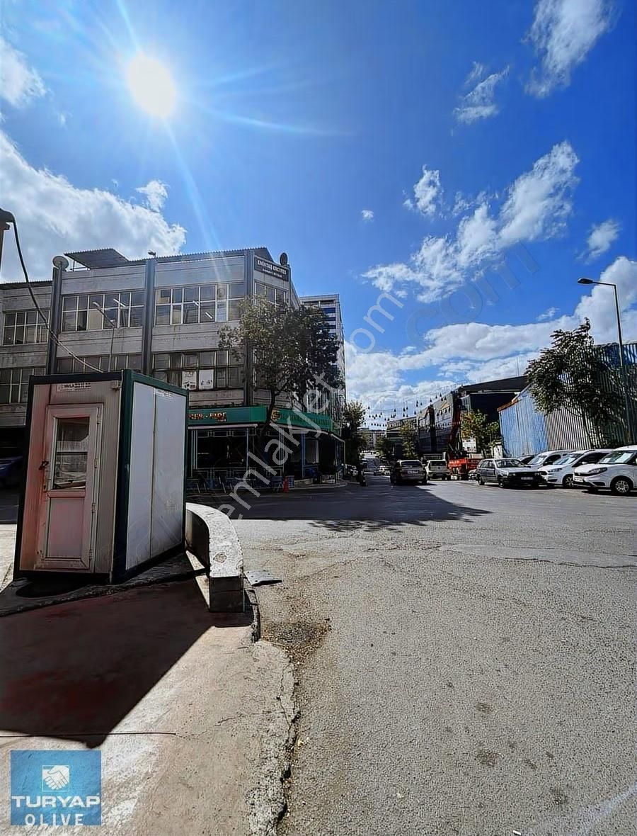 Rami Emintaş Sanayi Sitesi Satılık Cadde Üstü Giriş Köşe Dükkan - Görsel 3