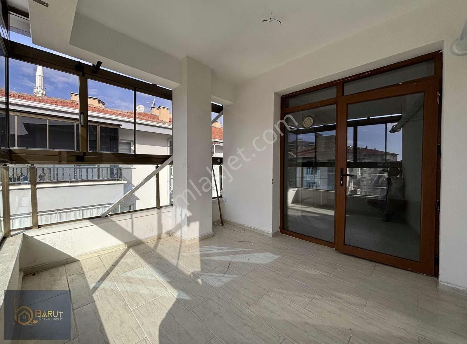 Barut Emlaktan Asansörlü Klasik Binada 4+1 160 M2 Daire - Görsel 11