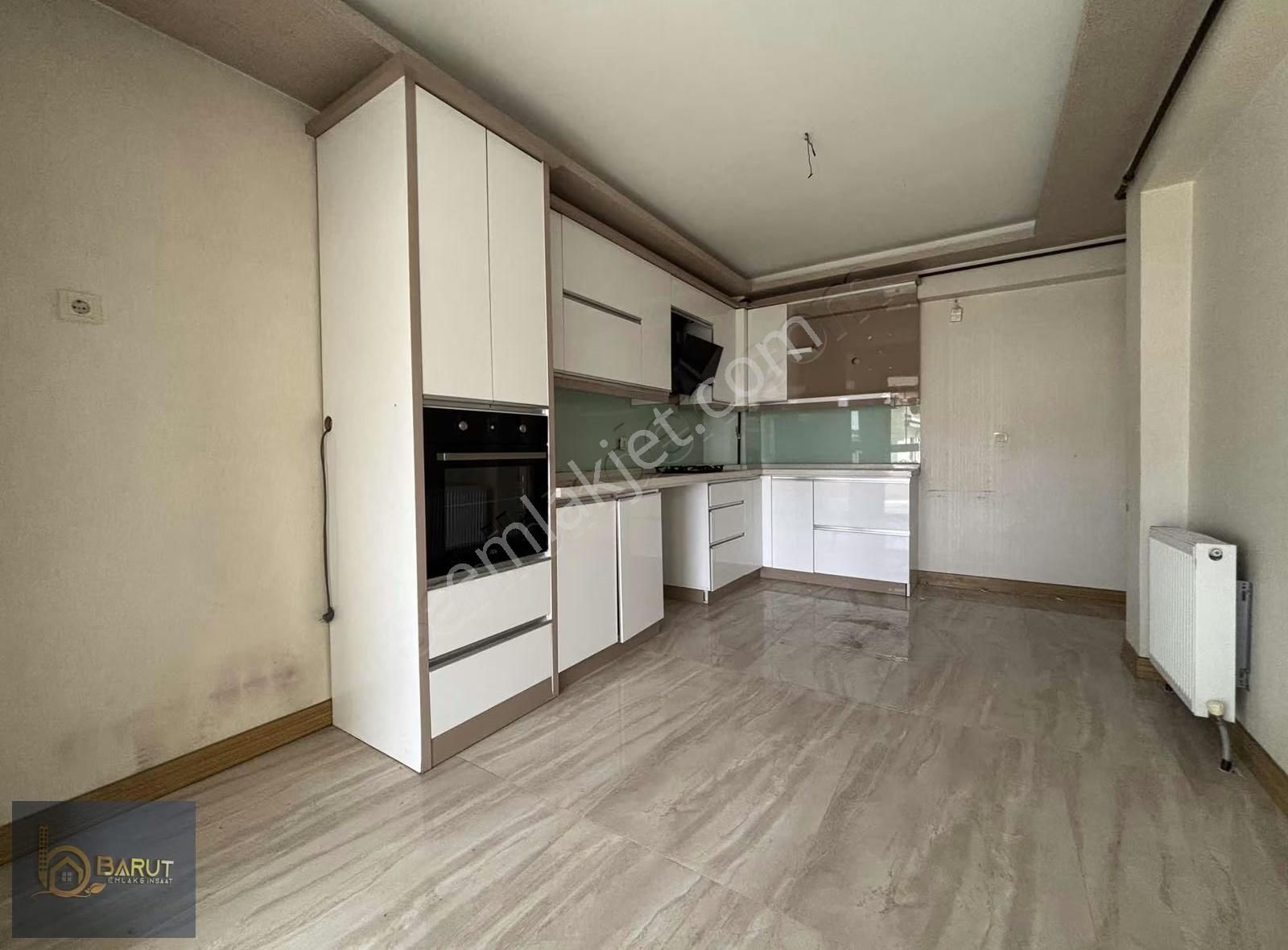 Barut Emlaktan Asansörlü Klasik Binada 4+1 160 M2 Daire - Görsel 2