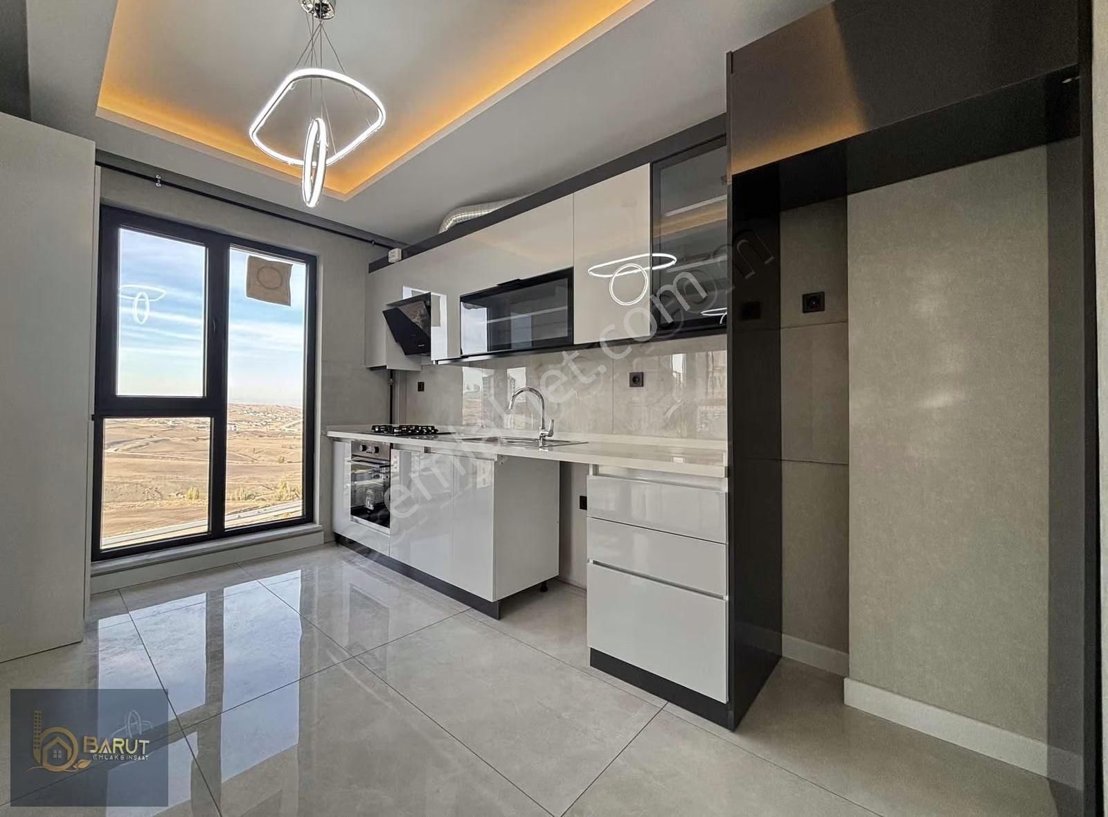 Hastane Yakını Yerden Isıtma K.otopark Önü Açık 2+1 Site Dairesi - Görsel 7