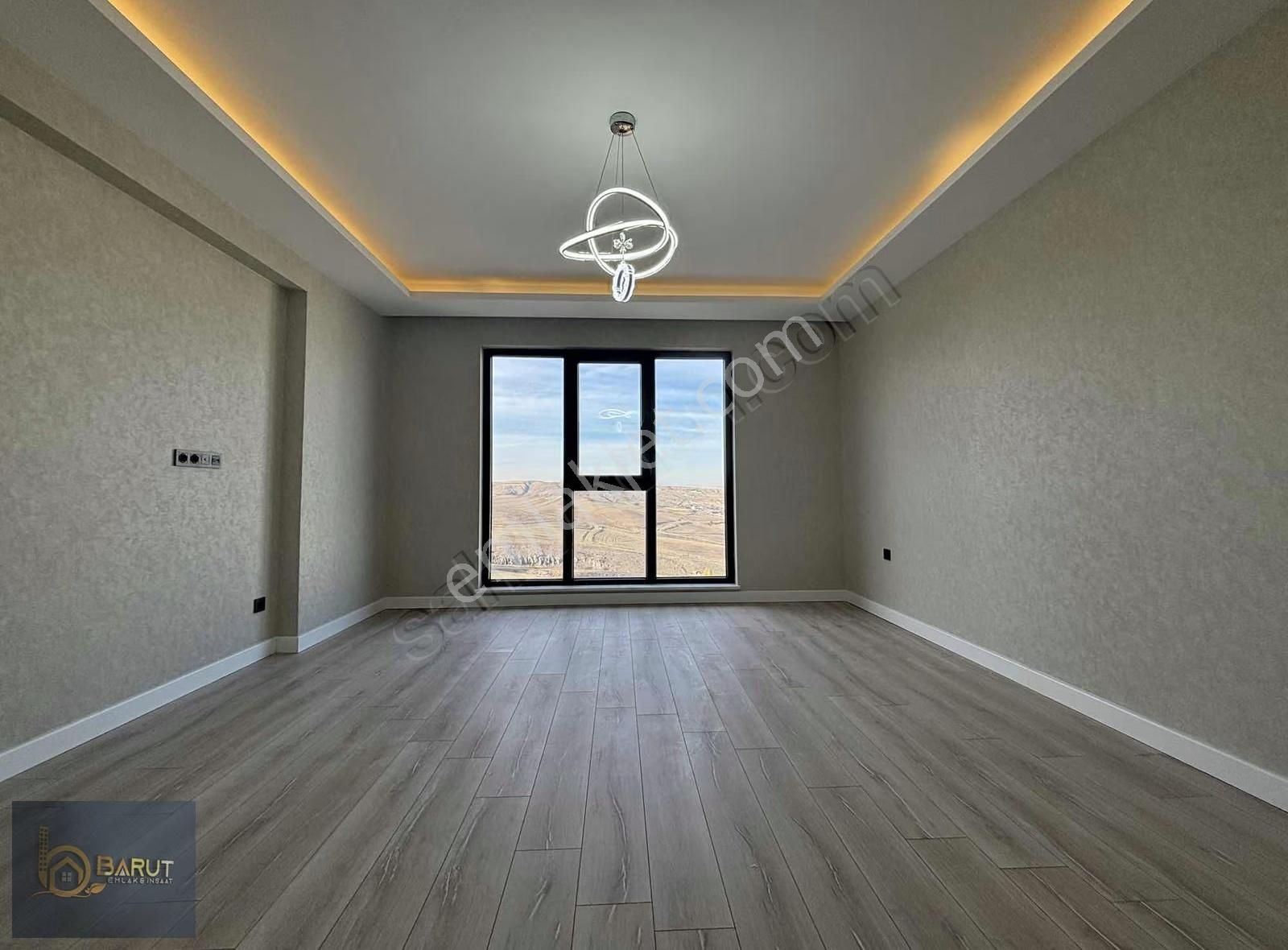 Hastane Yakını Yerden Isıtma K.otopark Önü Açık 2+1 Site Dairesi - Görsel 15