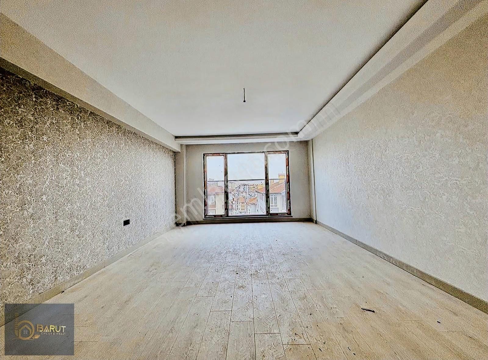 Baruttan Hastane Yakını 3 Cepheli K. Otoparklı 4+1 Site Dairesi - Görsel 28
