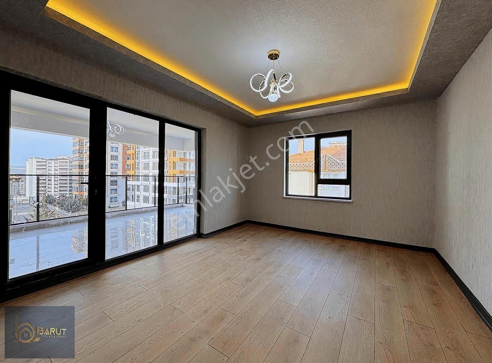 Barut Emlaktan Lüks Konsept Ön Cephe Sıfır Süper Lüks 4+1 5. Kat - Görsel 13