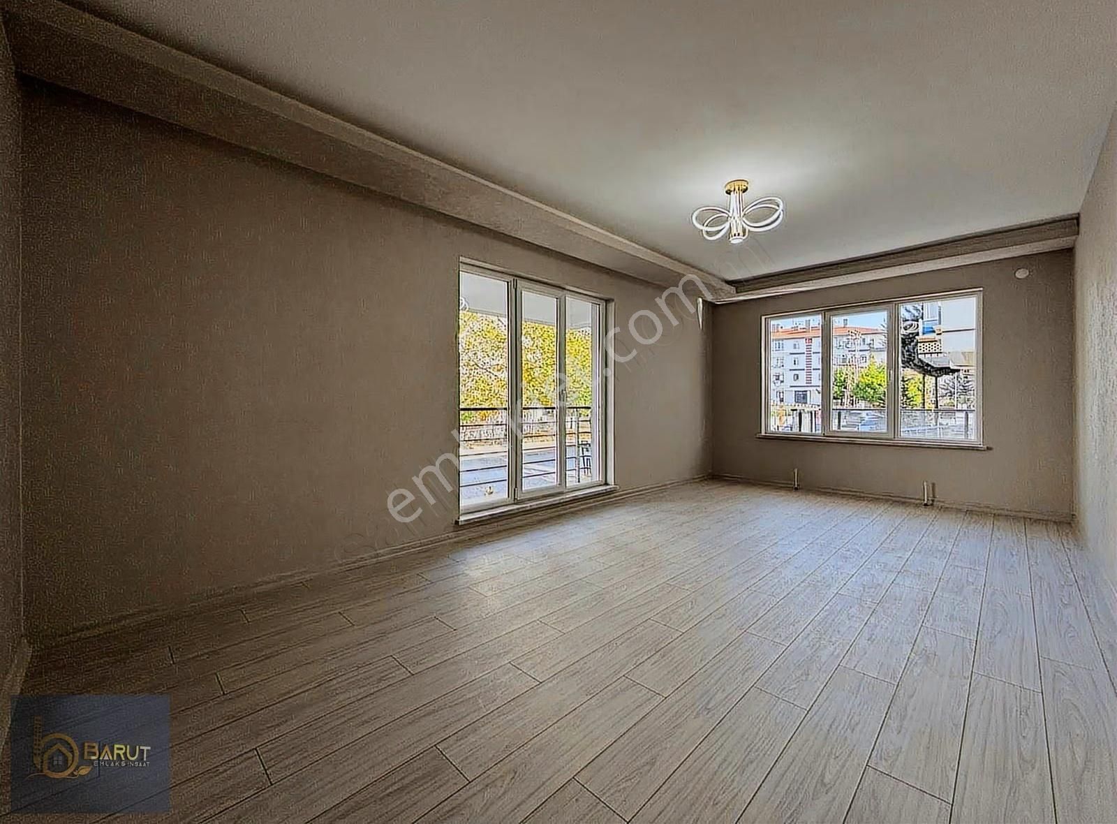 Barut Emlaktan Fatih Mah'de Asansörlü Sıfır Ara Kat 4+1 Daire - Görsel 4