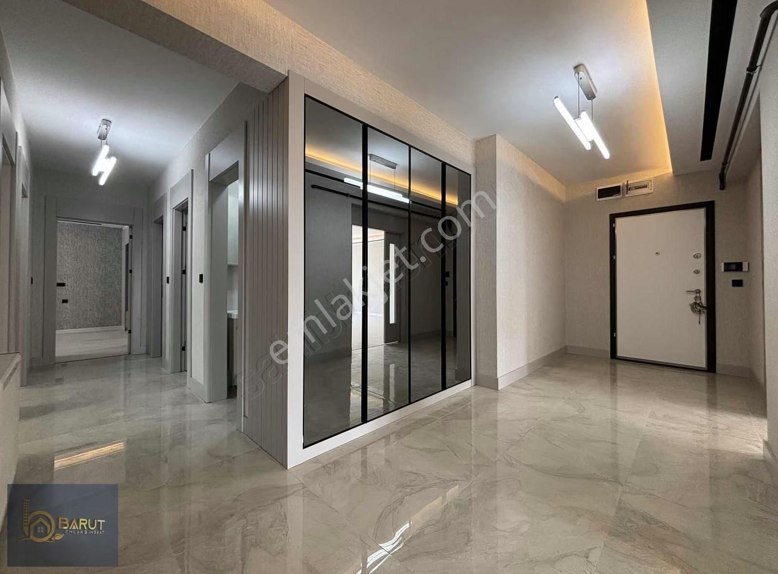 Barut Emlaktan Bulvarı Üzeri Mükemmel Konsept 4+1 Daire "190 M2" - Görsel 10