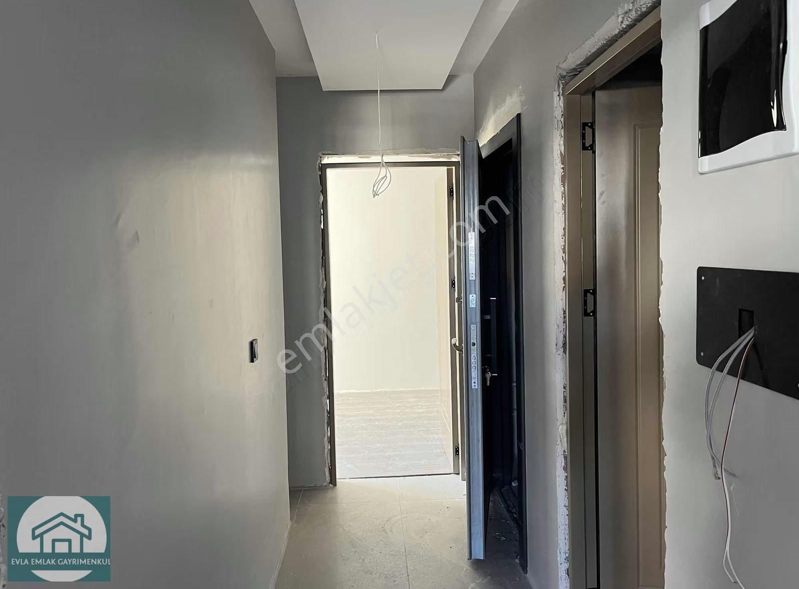 Uşak Merkez Cumhuriyet Mahallesinde Satılık 2+1 Daire - Görsel 3