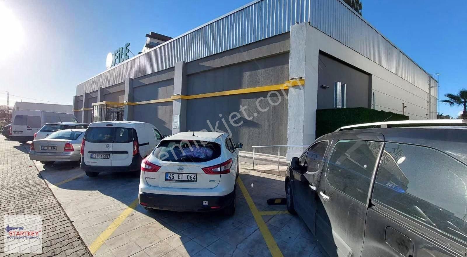 Marka 333 Sitesinde Kiracısız Havuz Cepheli Satılık 1+1 Daire - Görsel 6