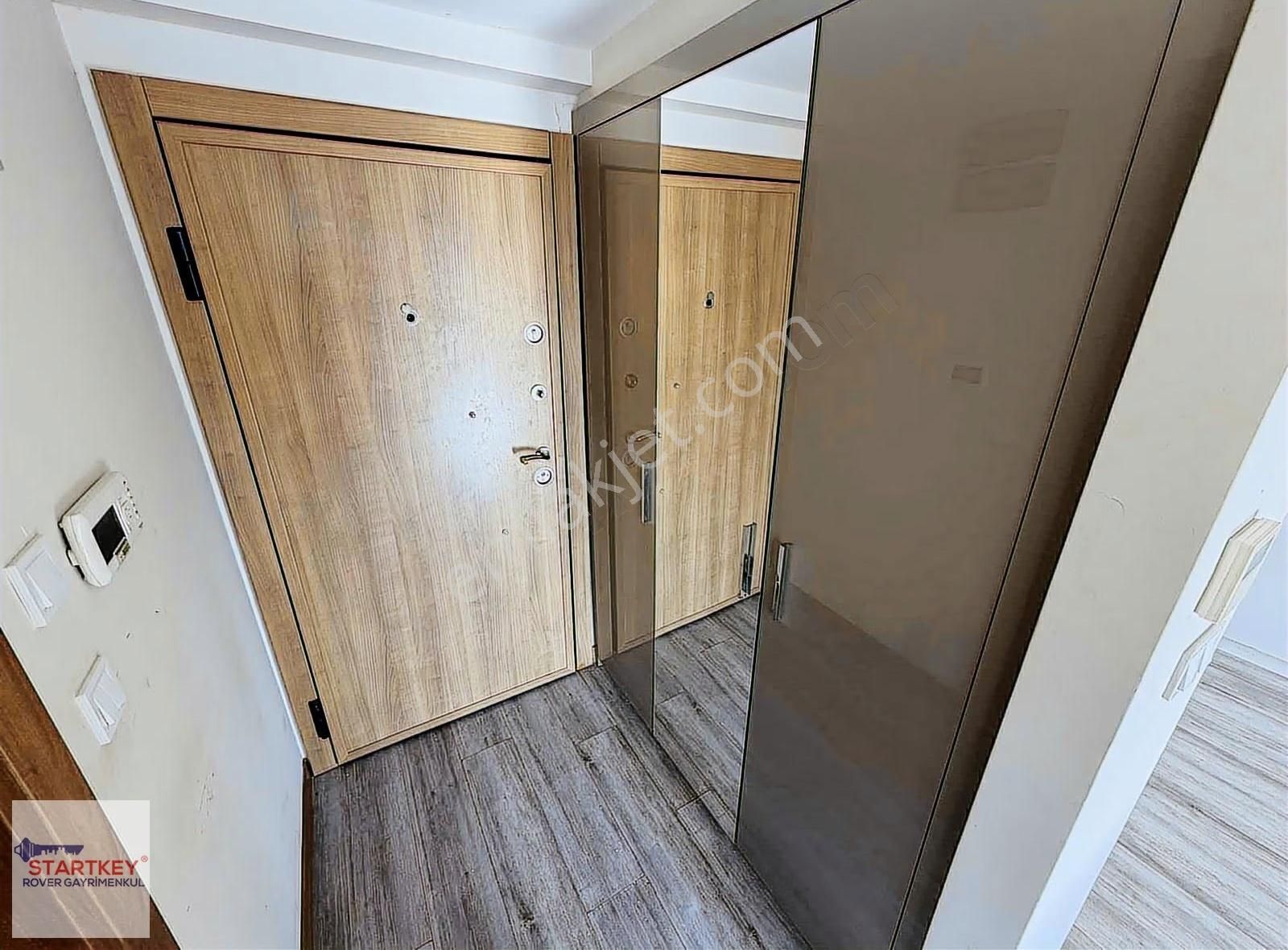 Marka 333 Sitesinde Kiracısız Havuz Cepheli Satılık 1+1 Daire - Görsel 3