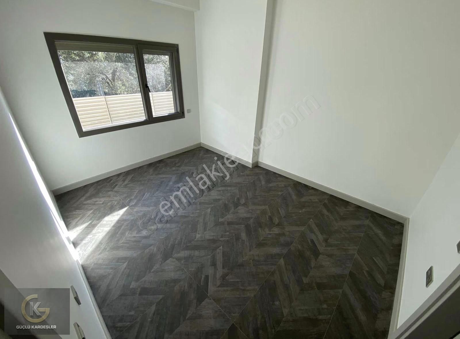 Güçlü Kardeşler Gürede 350m2 Arsa İçerisinde Müstakil Villa - Görsel 17