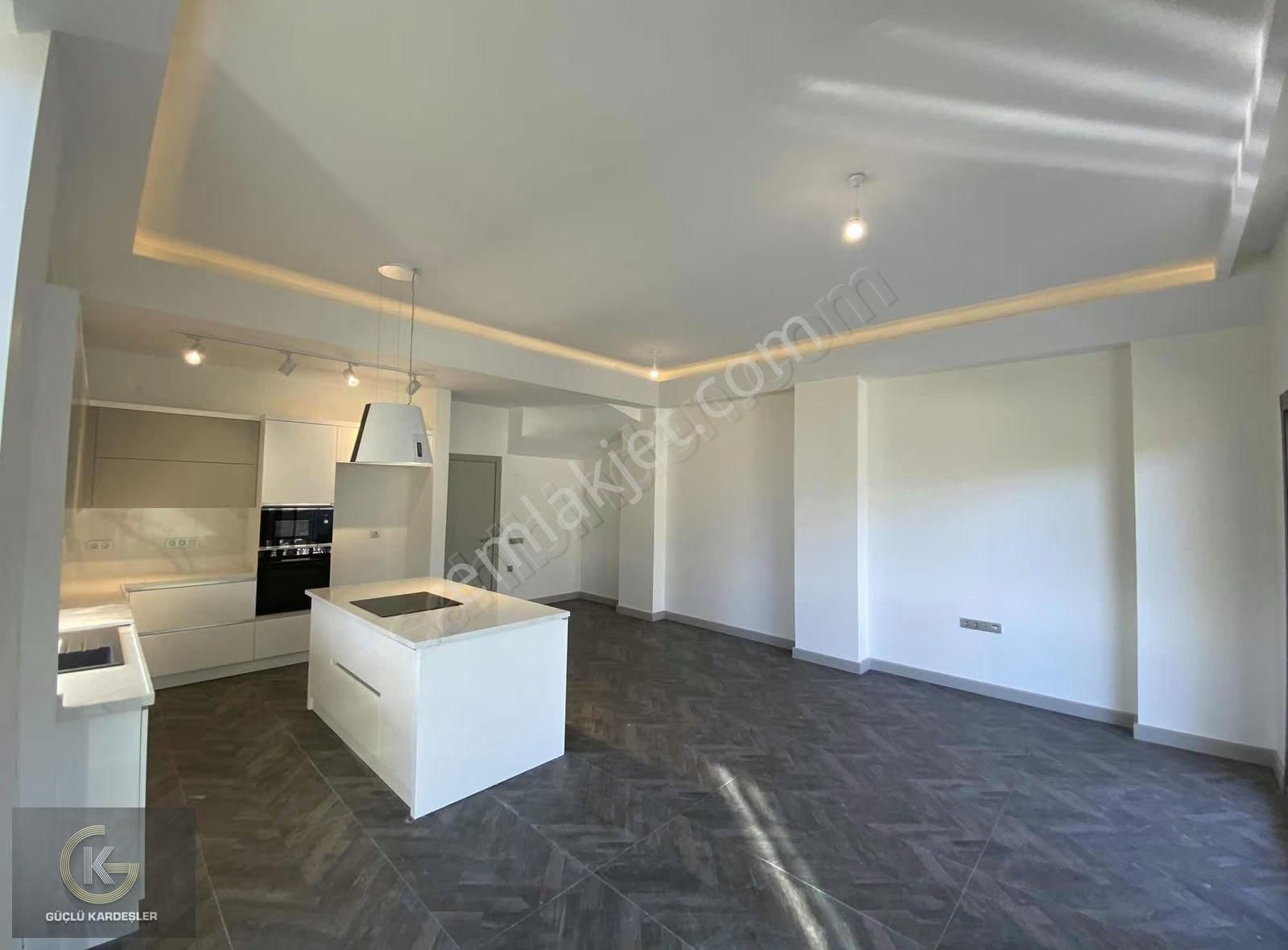 Güçlü Kardeşler Gürede 350m2 Arsa İçerisinde Müstakil Villa - Görsel 25