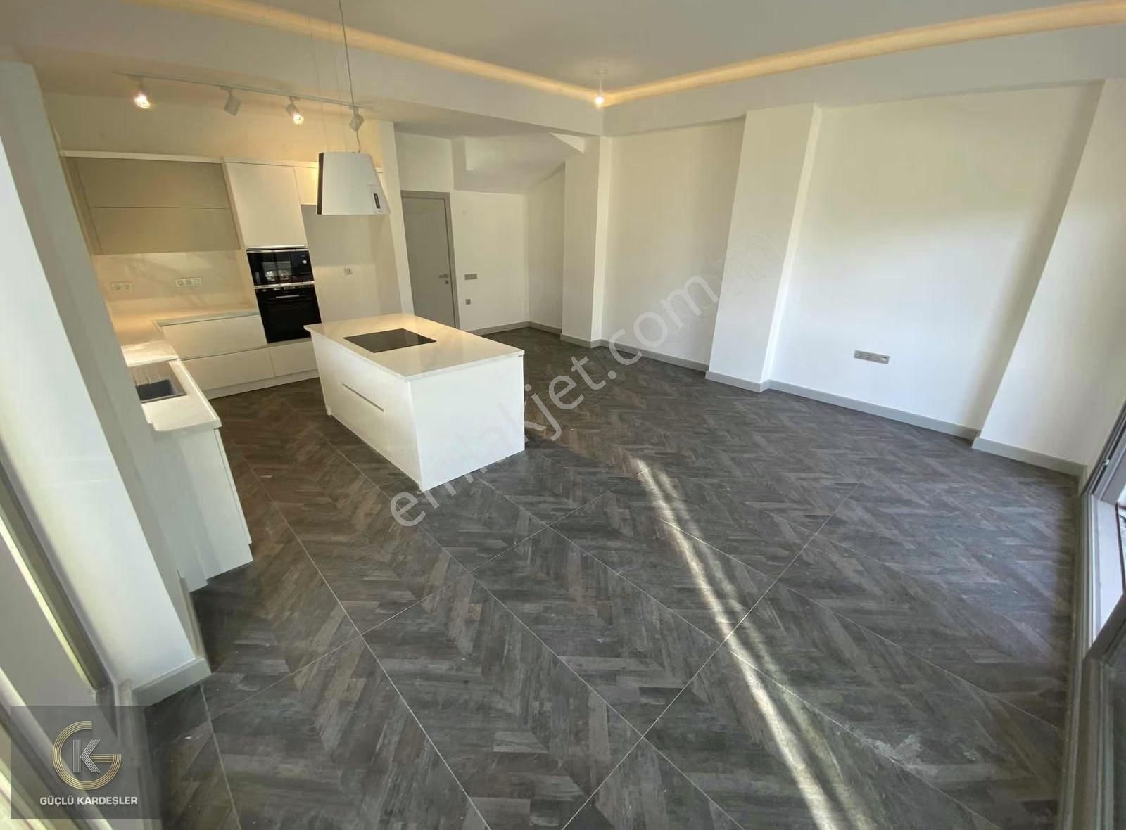 Güçlü Kardeşler Gürede 350m2 Arsa İçerisinde Müstakil Villa - Görsel 9