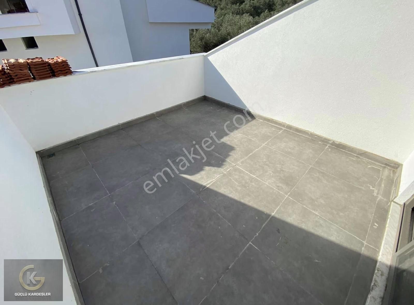 Güçlü Kardeşler Gürede 350m2 Arsa İçerisinde Müstakil Villa - Görsel 24