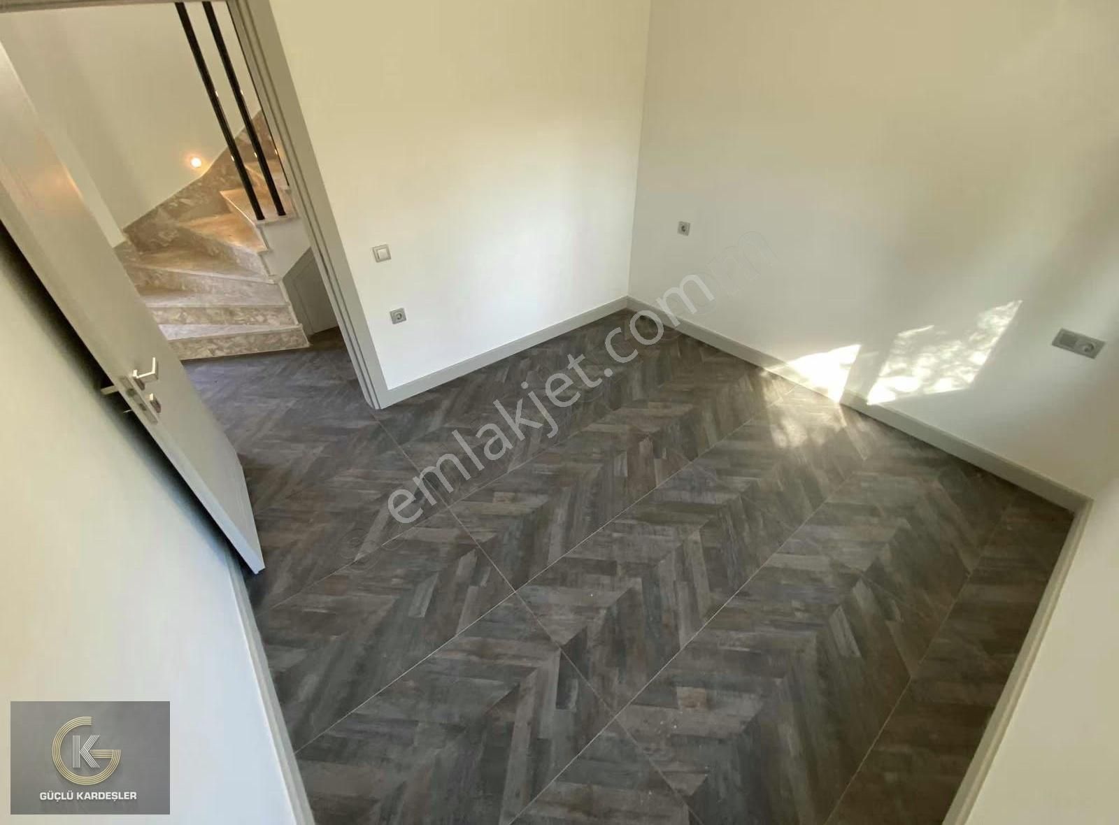 Güçlü Kardeşler Gürede 350m2 Arsa İçerisinde Müstakil Villa - Görsel 20