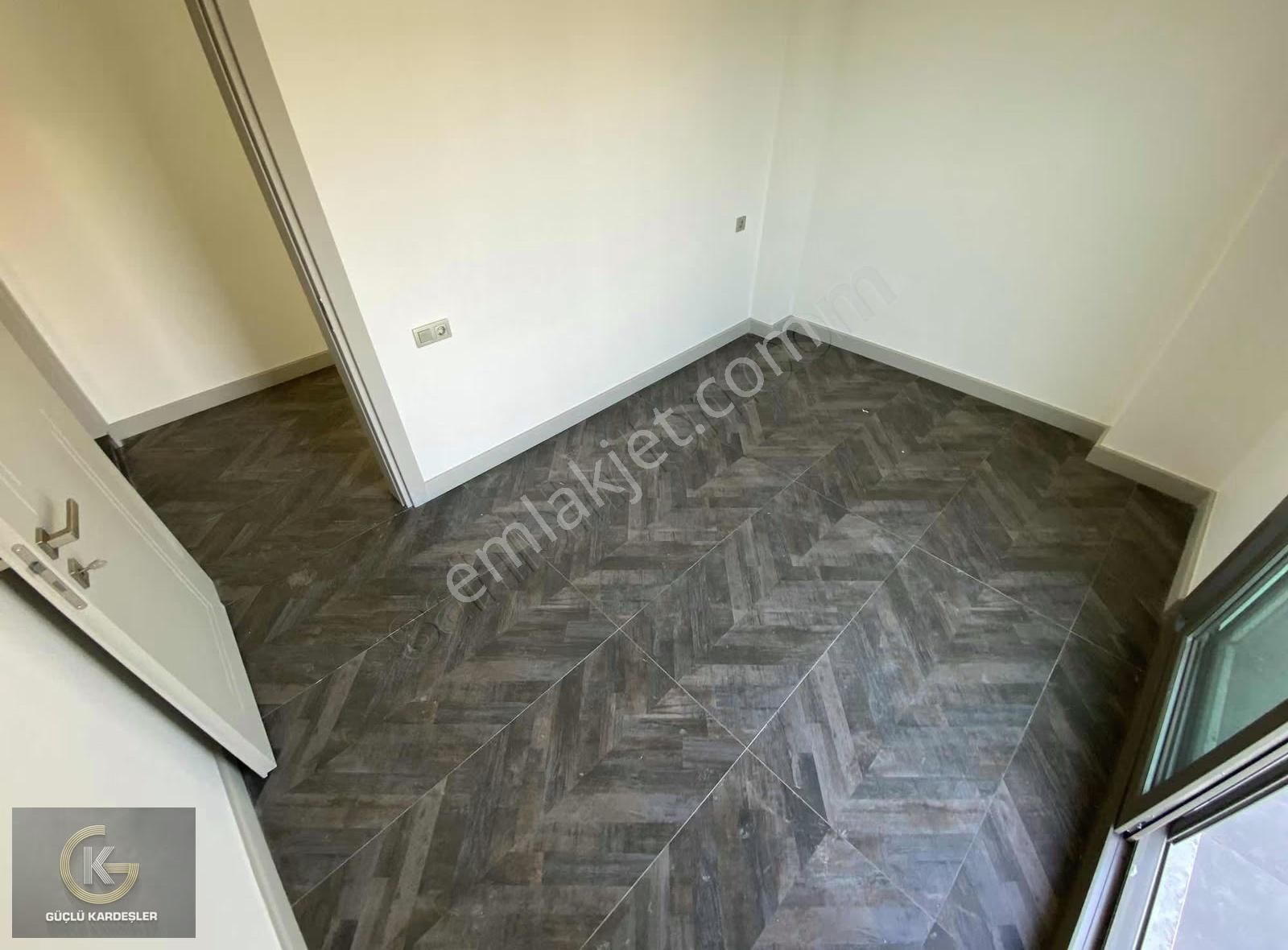 Güçlü Kardeşler Gürede 350m2 Arsa İçerisinde Müstakil Villa - Görsel 32