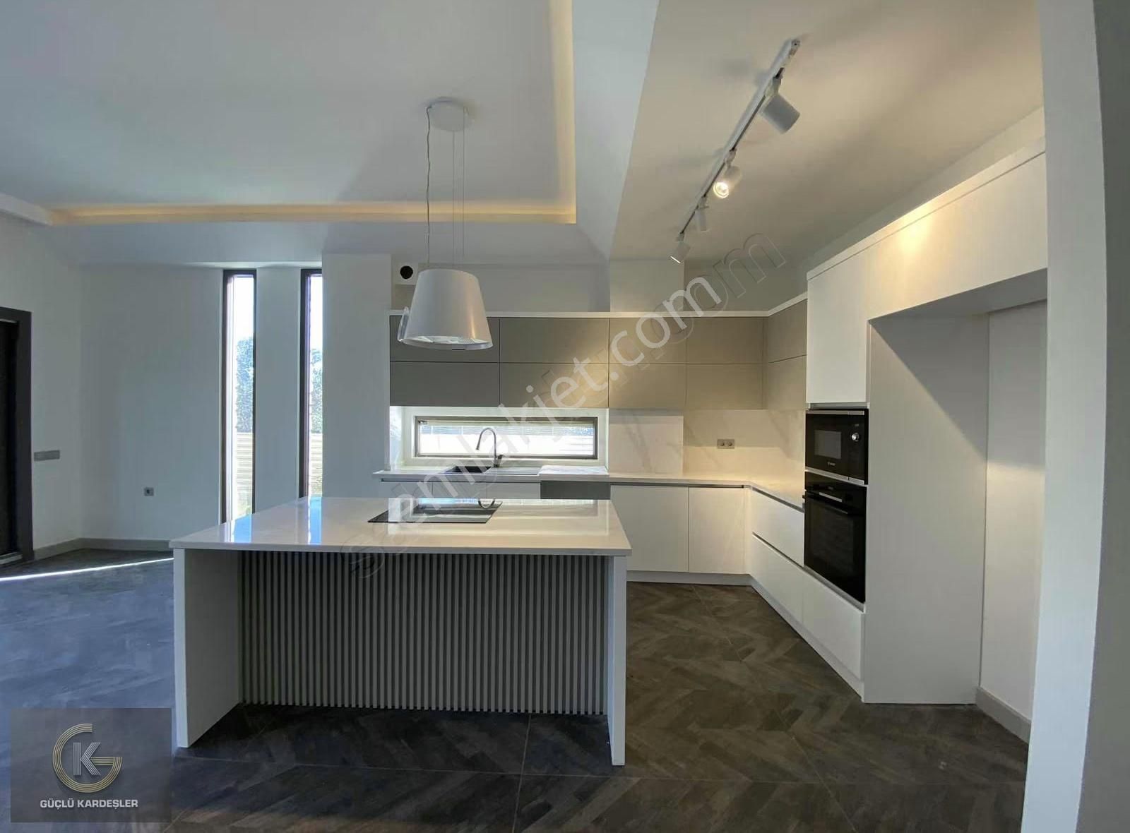 Güçlü Kardeşler Gürede 350m2 Arsa İçerisinde Müstakil Villa - Görsel 13