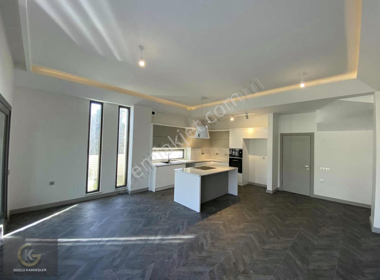 Güçlü Kardeşler Gürede 350m2 Arsa İçerisinde Müstakil Villa - Görsel 11