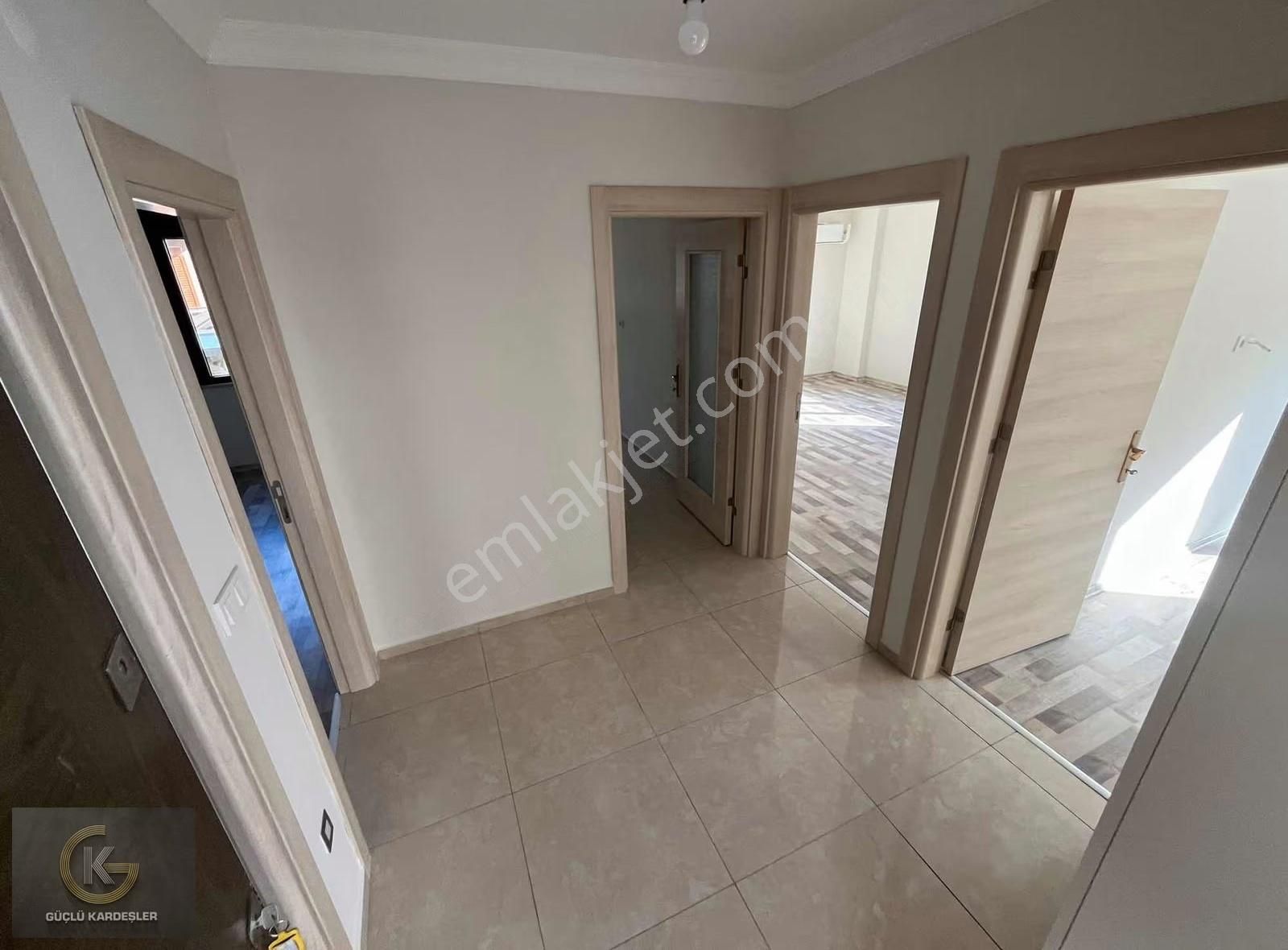 Güçlü Kardeşler Havuzlu Site İçerisinde 2+1 Ayrı Mutfak Daire - Görsel 23