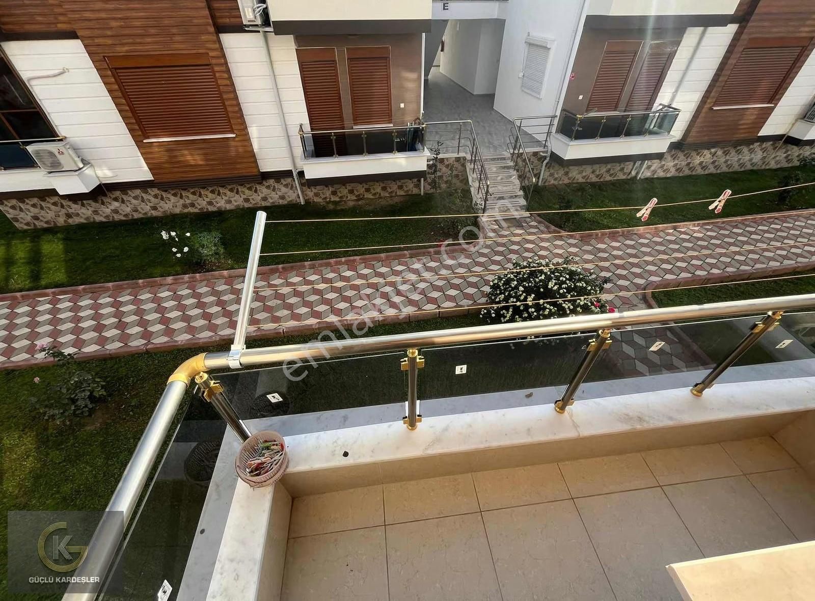 Güçlü Kardeşler Havuzlu Site İçerisinde 2+1 Ayrı Mutfak Daire - Görsel 11