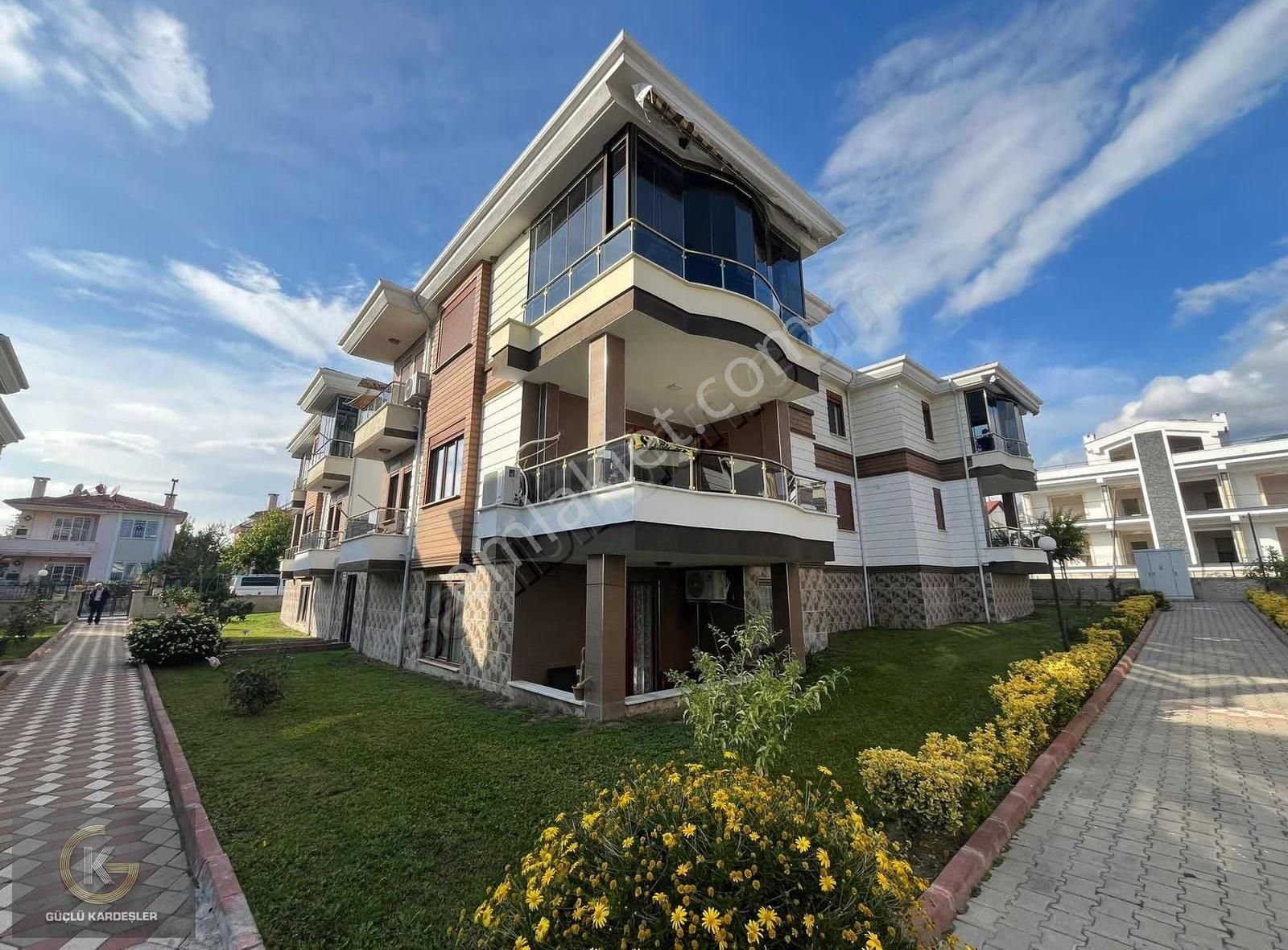 Güçlü Kardeşler Havuzlu Site İçerisinde 2+1 Ayrı Mutfak Daire - Görsel 16