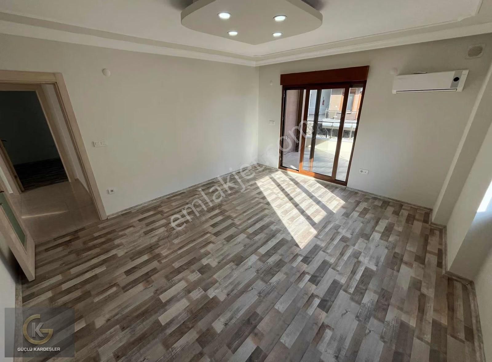 Güçlü Kardeşler Havuzlu Site İçerisinde 2+1 Ayrı Mutfak Daire - Görsel 9
