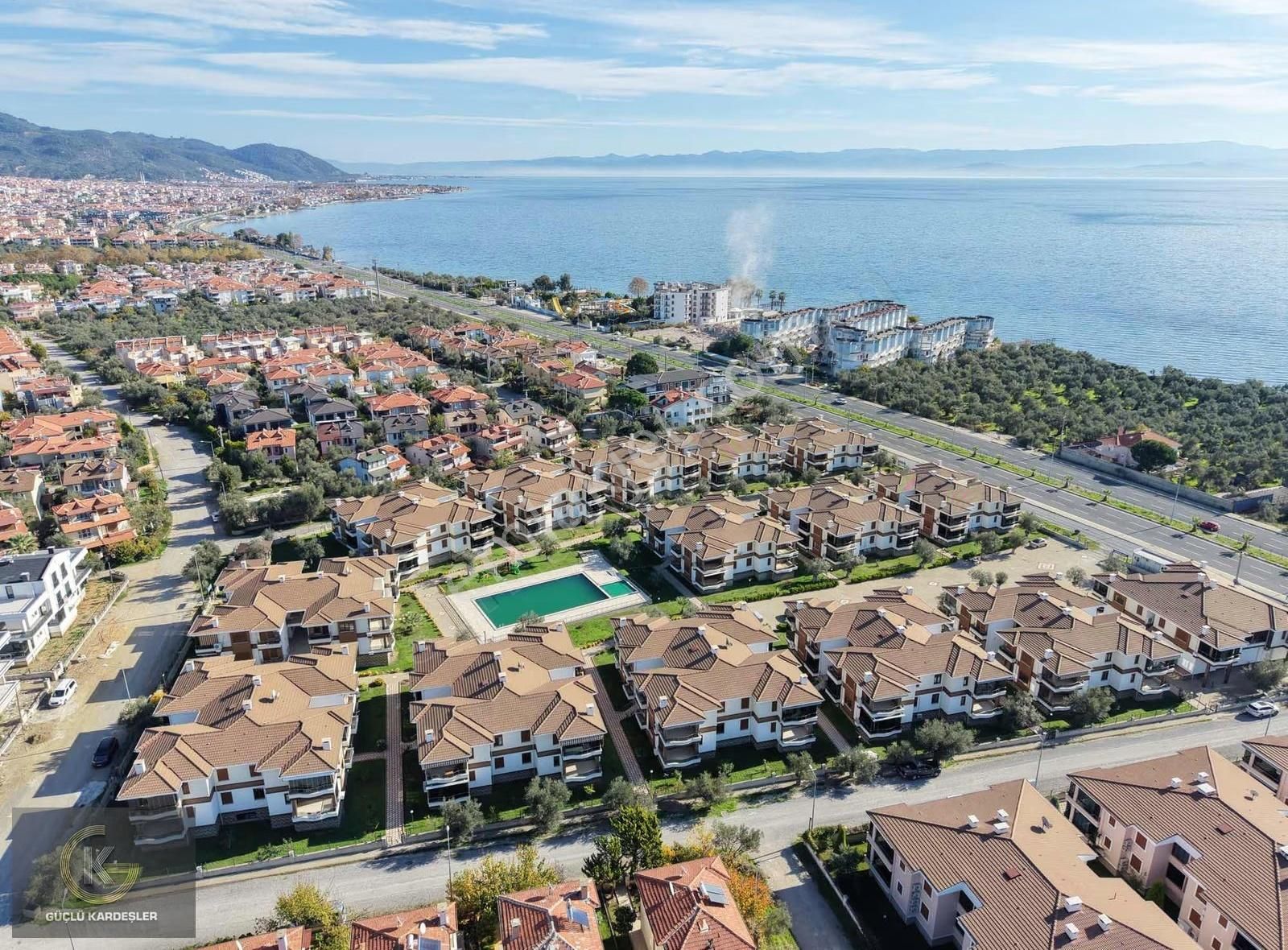 Güçlü Kardeşler Havuzlu Site İçerisinde 2+1 Ayrı Mutfak Daire - Görsel 30