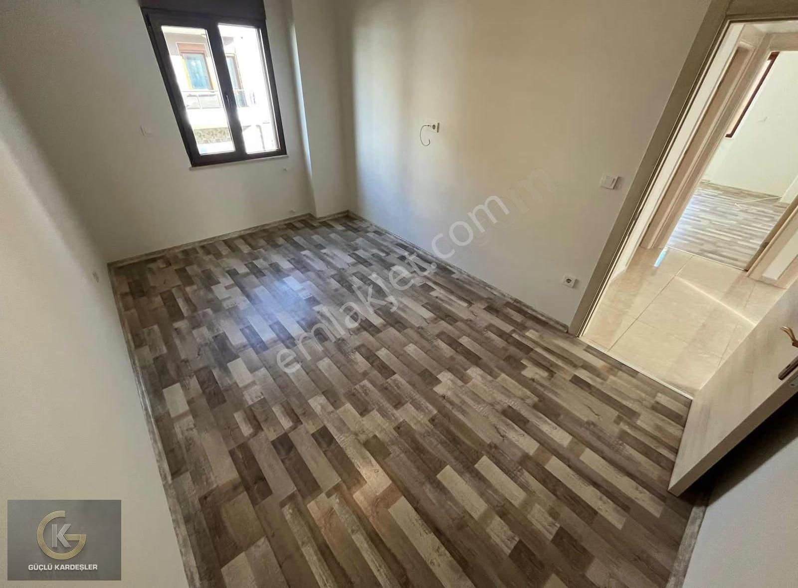 Güçlü Kardeşler Havuzlu Site İçerisinde 2+1 Ayrı Mutfak Daire - Görsel 19