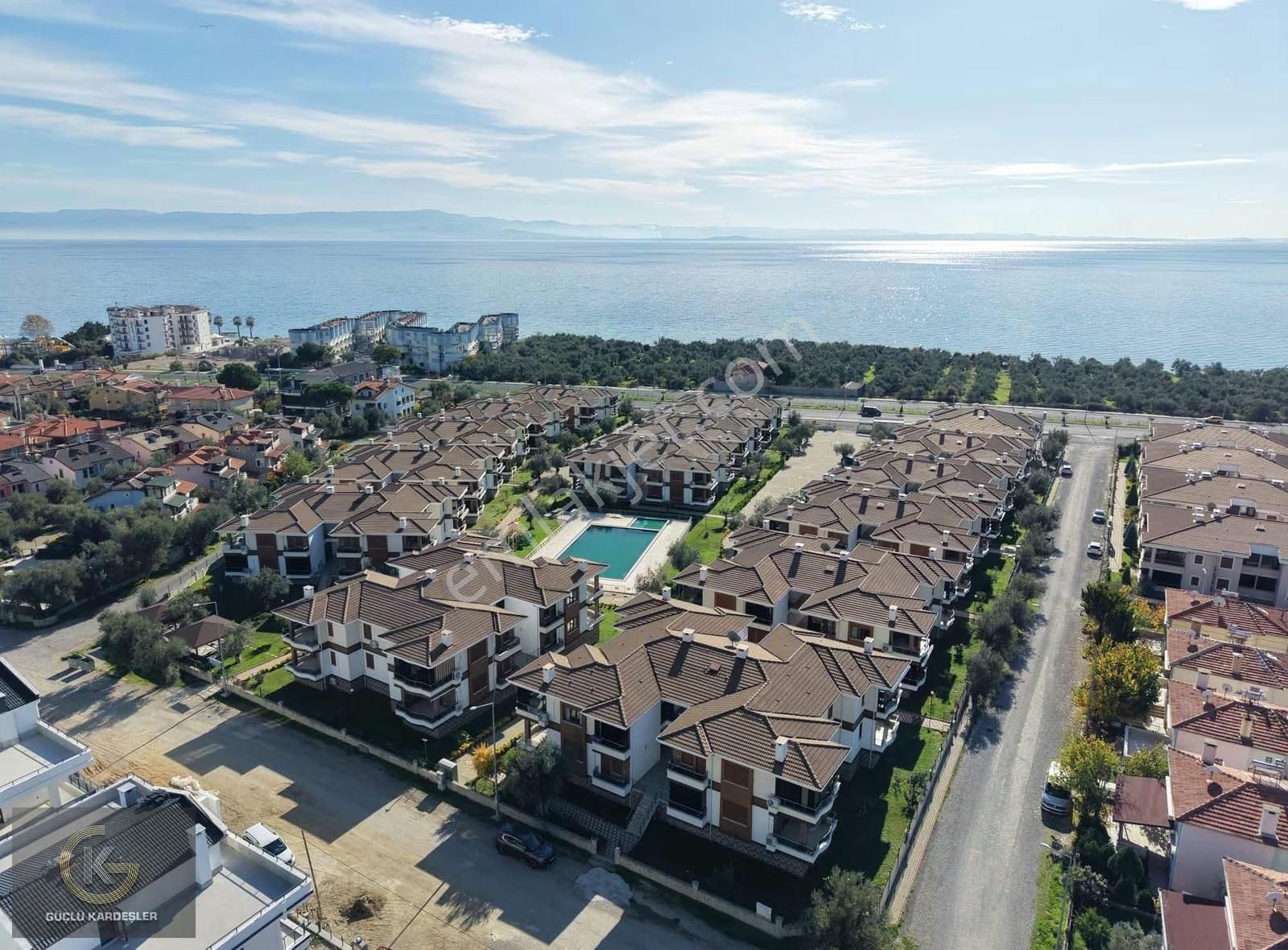 Güçlü Kardeşler Havuzlu Site İçerisinde 2+1 Ayrı Mutfak Daire - Görsel 34