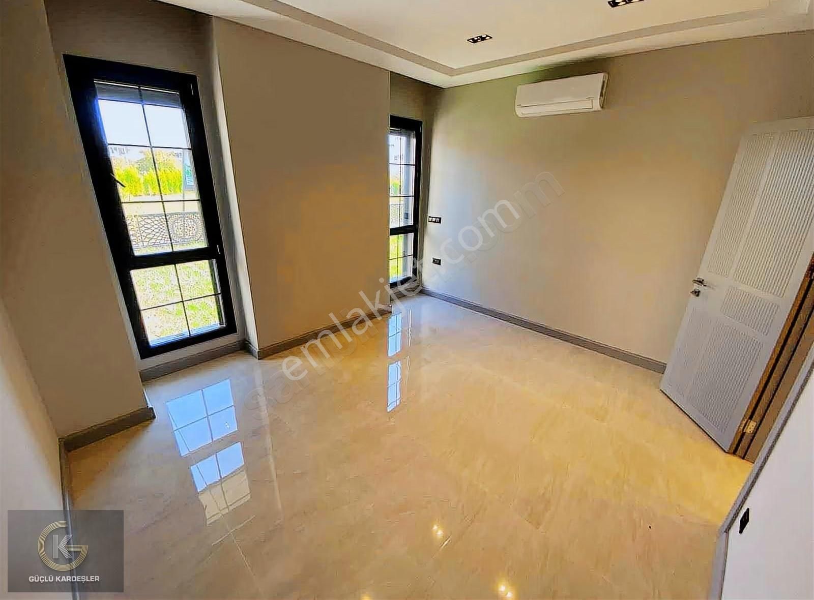 Güçlü Kardeşler Denize 50mt Özel Yapım Müstakil Lüks Villa - Görsel 4