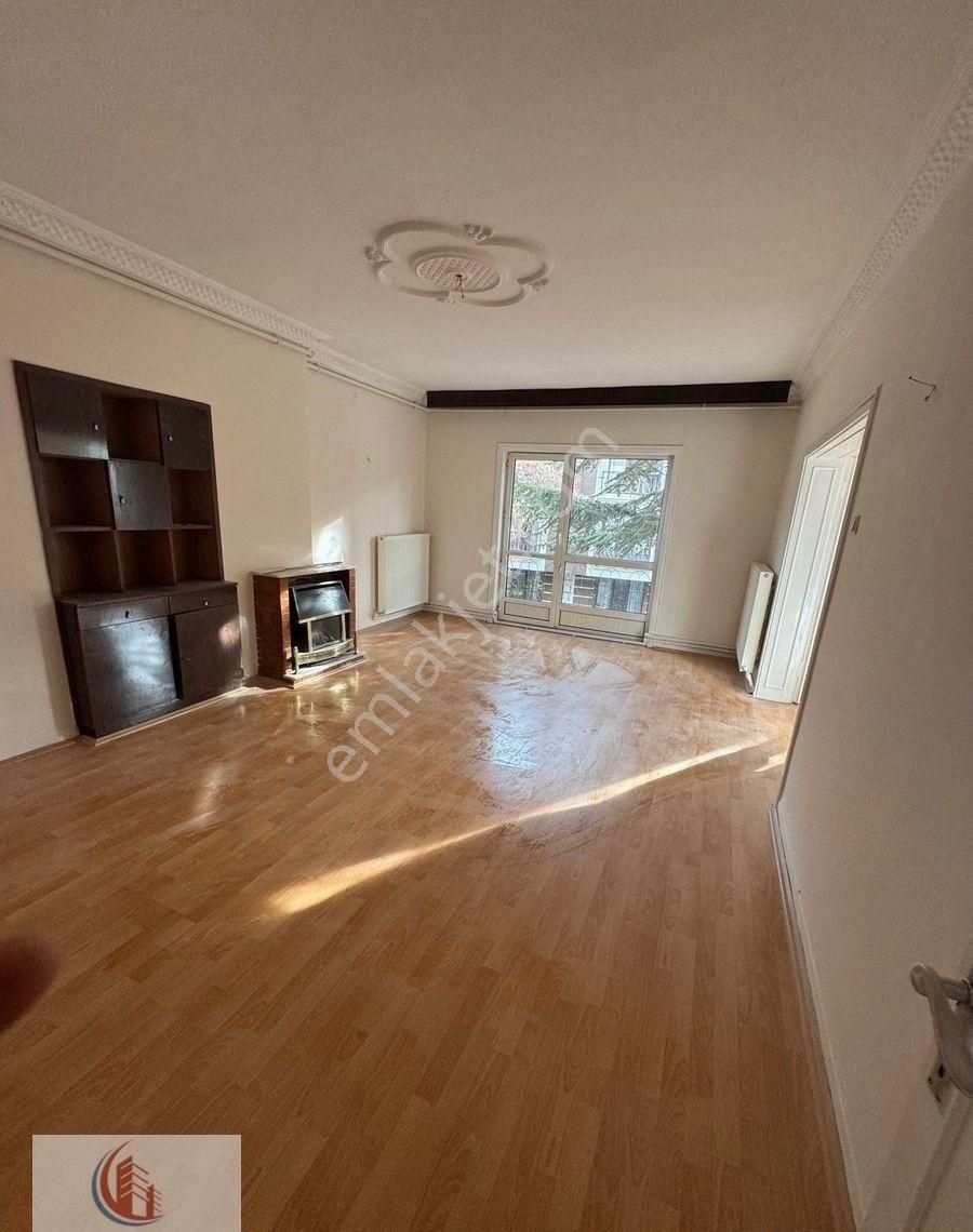 Emekte 3+1 Kombili 1.katta 35 Bin Tl