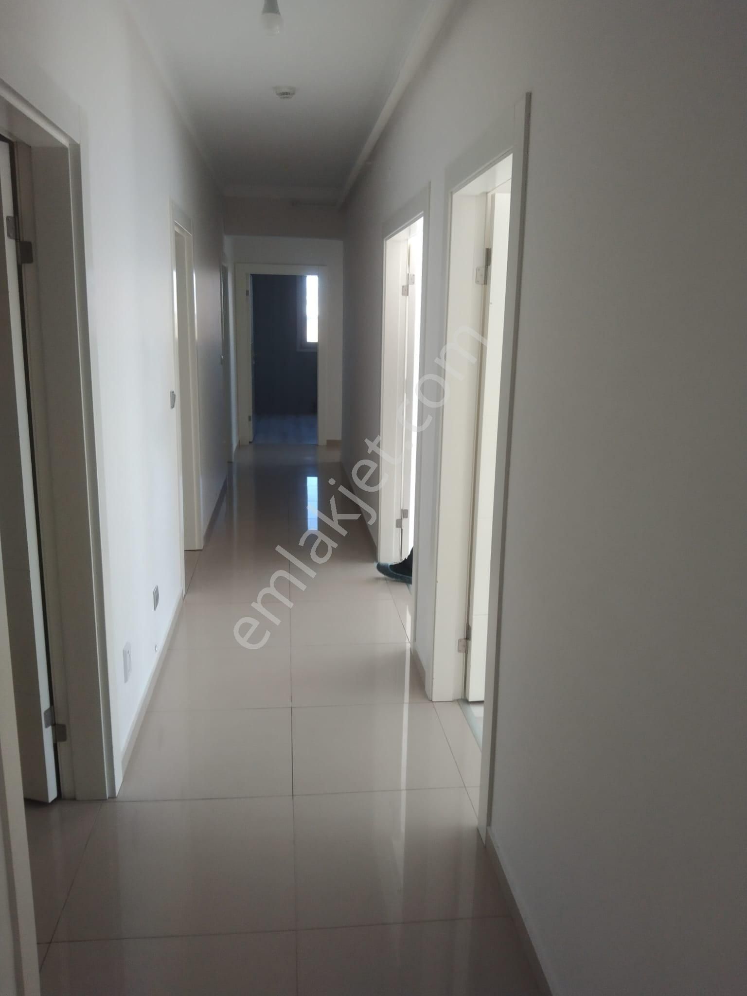 Batıkent Turgut Özal Mahallesinde Satılık 4+1 Daire - Görsel 18