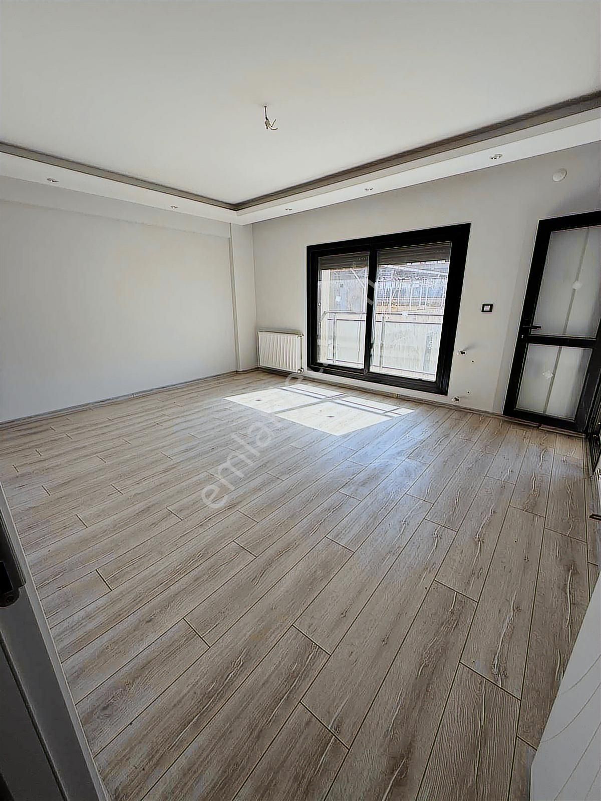 Bahçelievler Mah De 3+1 Arakat Asansörlü Sıfır Satılık Daire