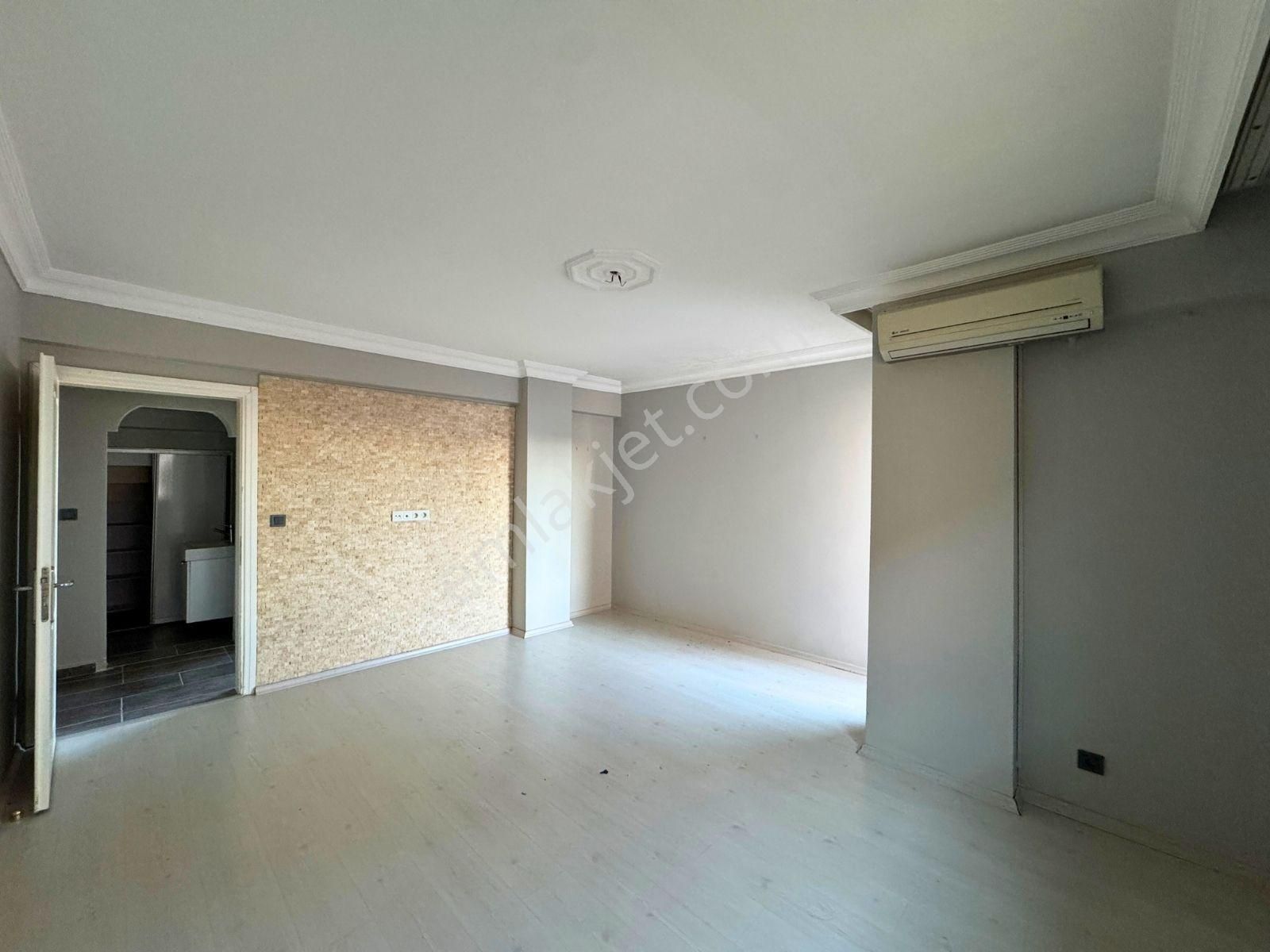 Çekmeköy Mehmet Akif Mahallesinde Satılık 4+2 Dublex Daire - Görsel 16