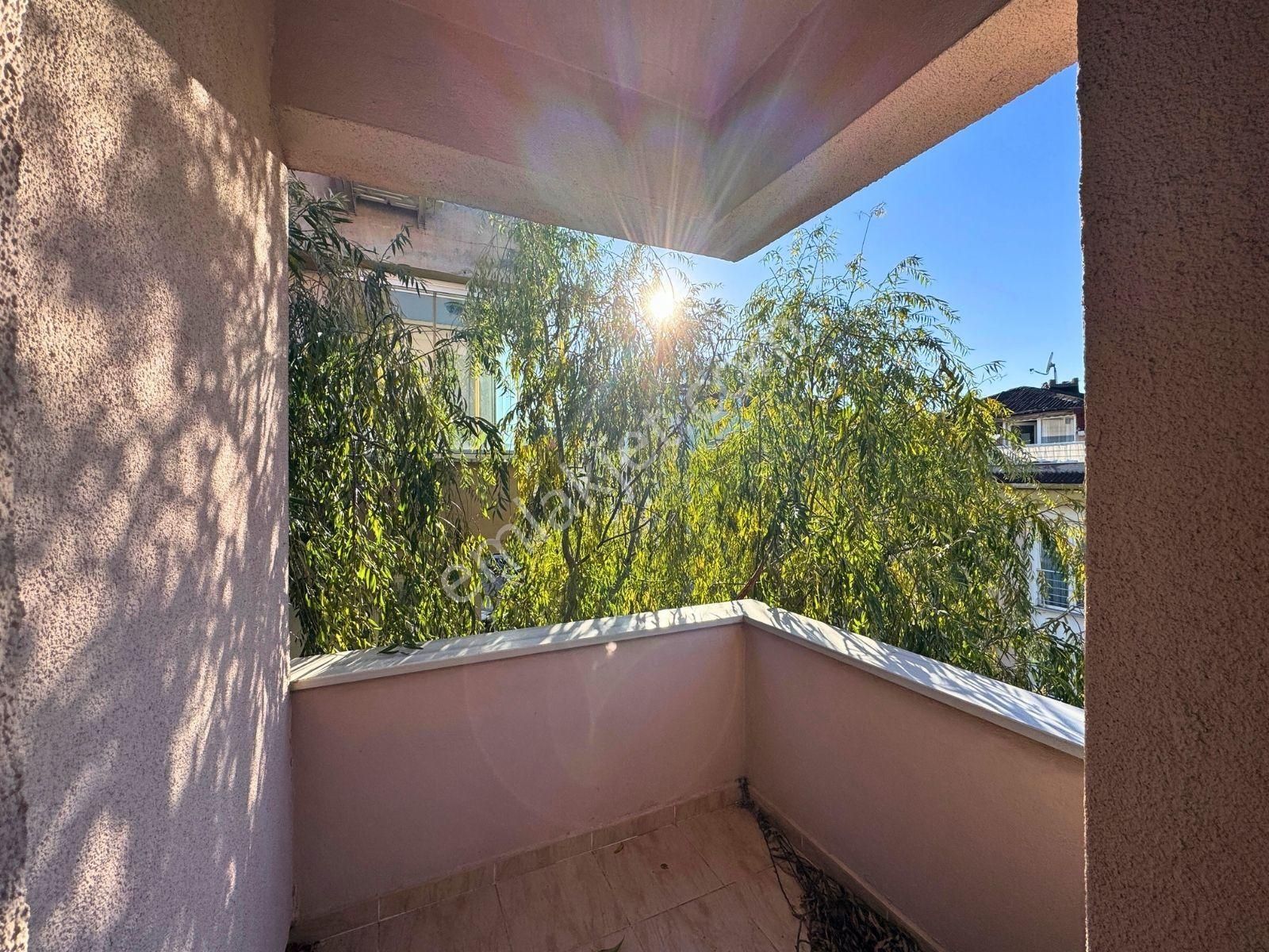 Çekmeköy Mehmet Akif Mahallesinde Satılık 4+2 Dublex Daire - Görsel 12