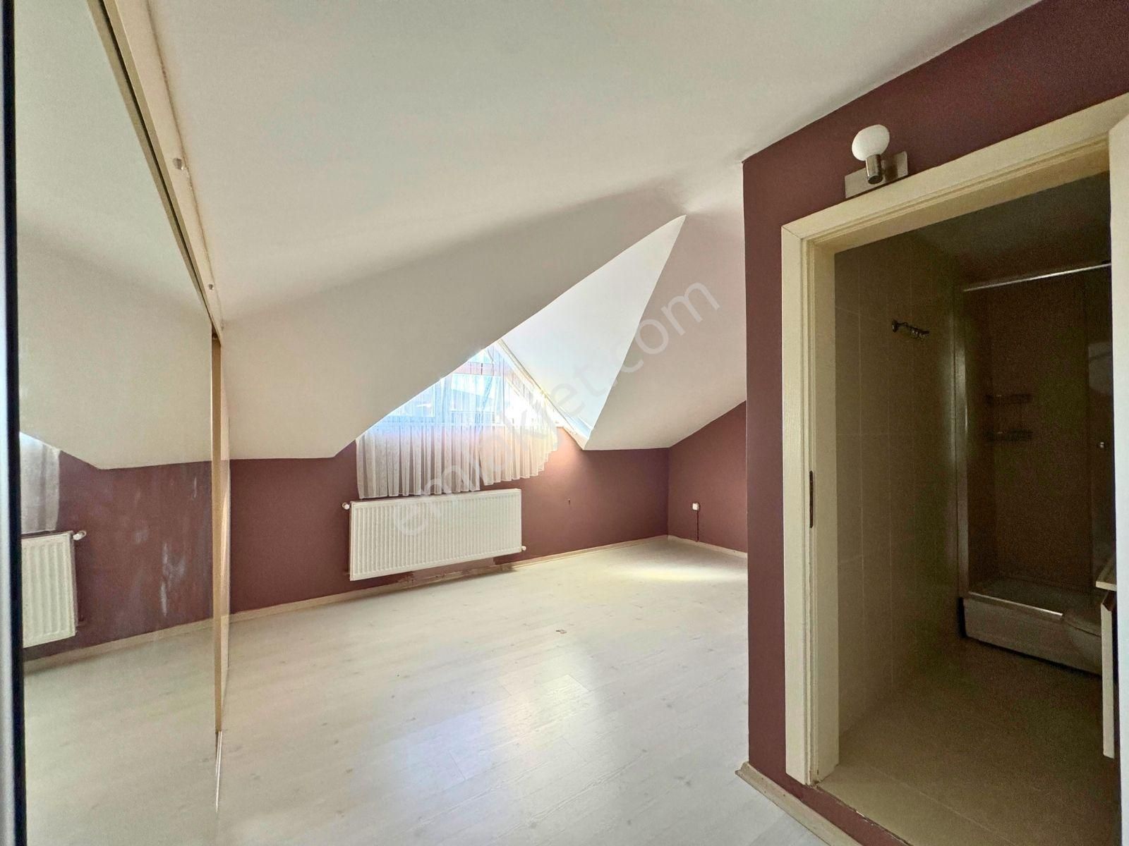 Çekmeköy Mehmet Akif Mahallesinde Satılık 4+2 Dublex Daire - Görsel 24