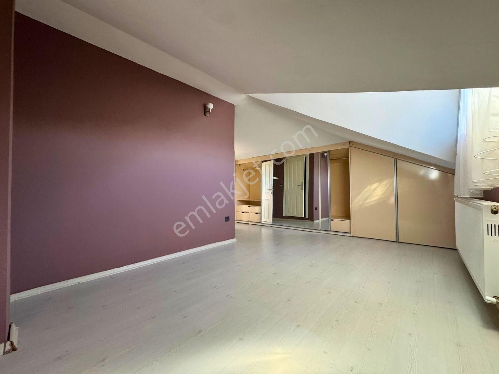 Çekmeköy Mehmet Akif Mahallesinde Satılık 4+2 Dublex Daire - Görsel 26