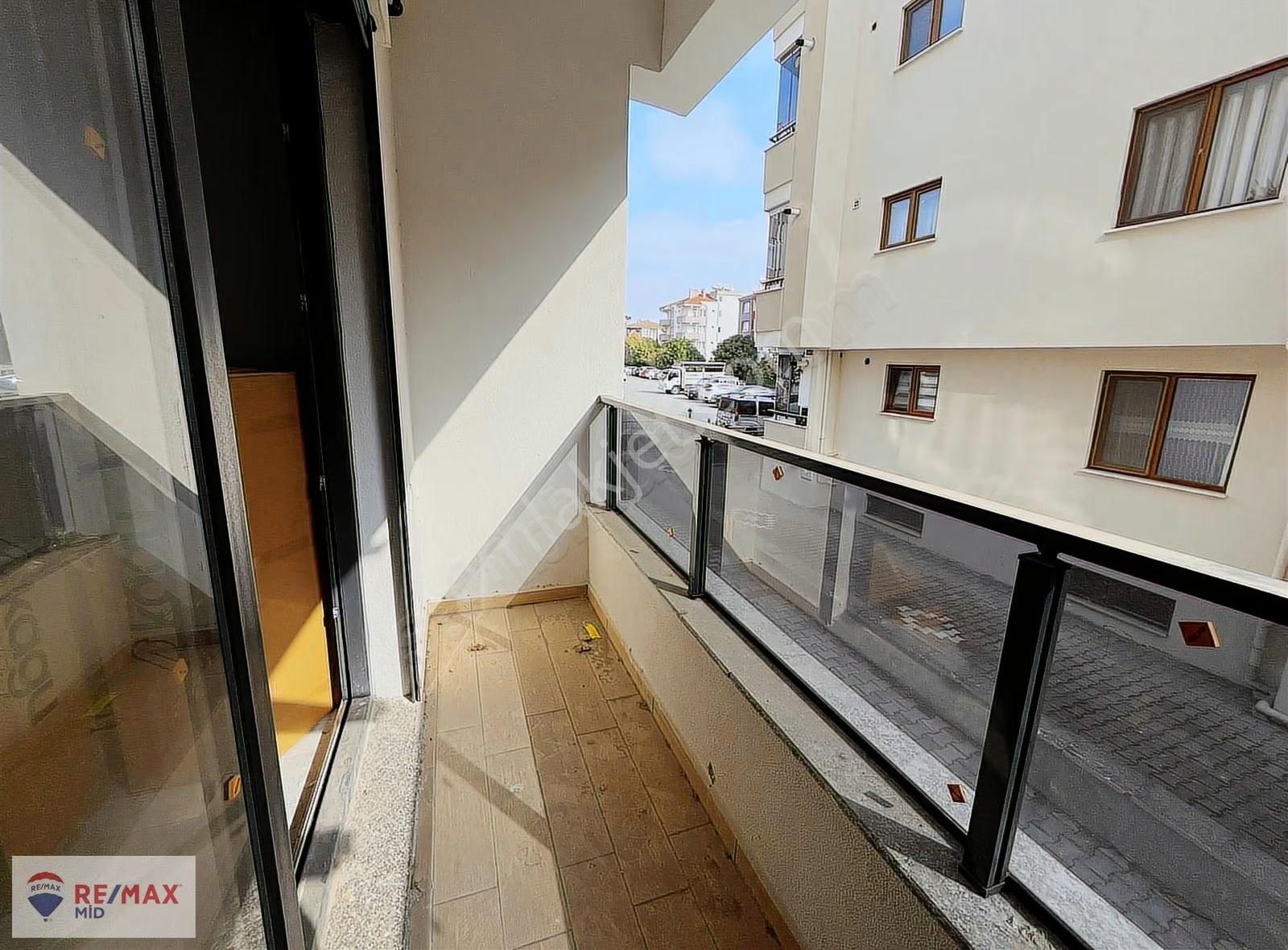 Remax Mıd 'den 1+1 Sıfır Eşyalı Kıralık Daıre - Görsel 2