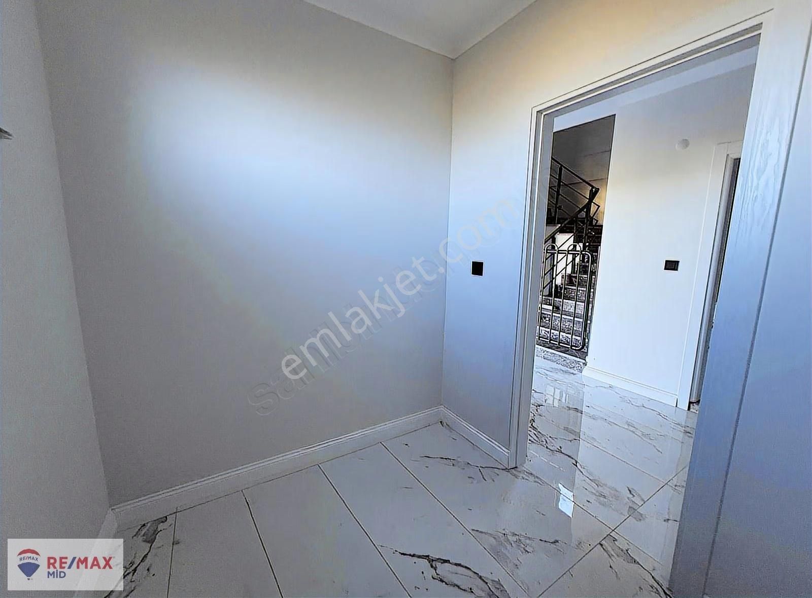 Remax Mıd'den Satılık 6+1 Villa Gökçeyazı/yeni Mah'de - Görsel 7