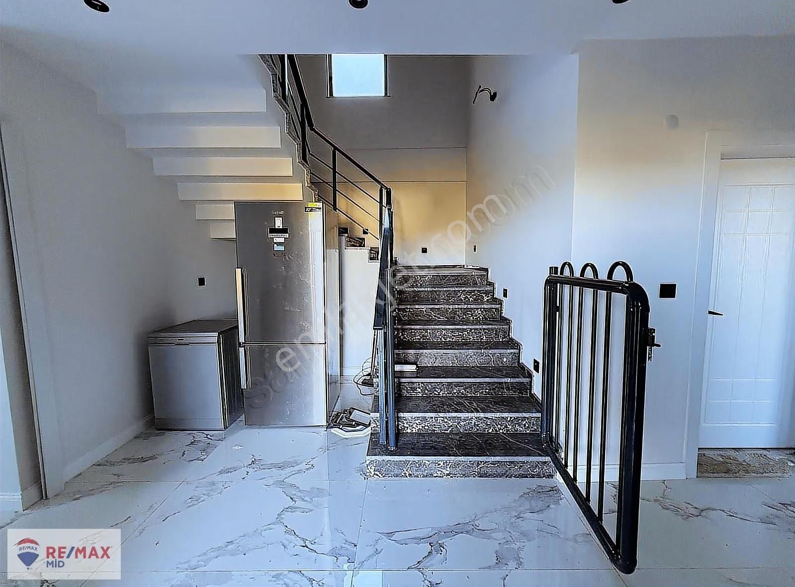 Remax Mıd'den Satılık 6+1 Villa Gökçeyazı/yeni Mah'de - Görsel 19