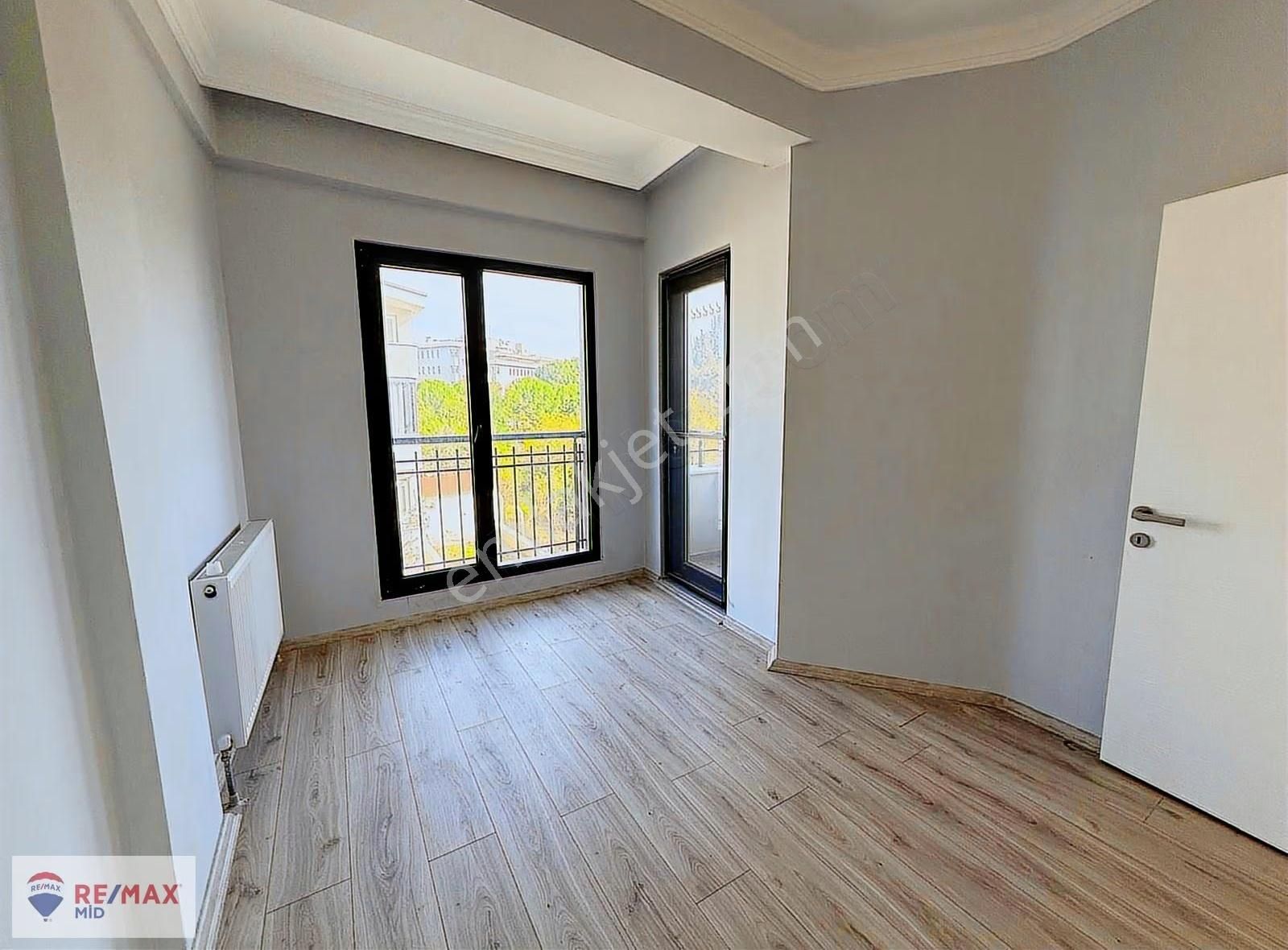 Remax Mıd'den Gop Mahallesın'de Mükemmel Konumda Yatırımlık 1+1 - Görsel 15