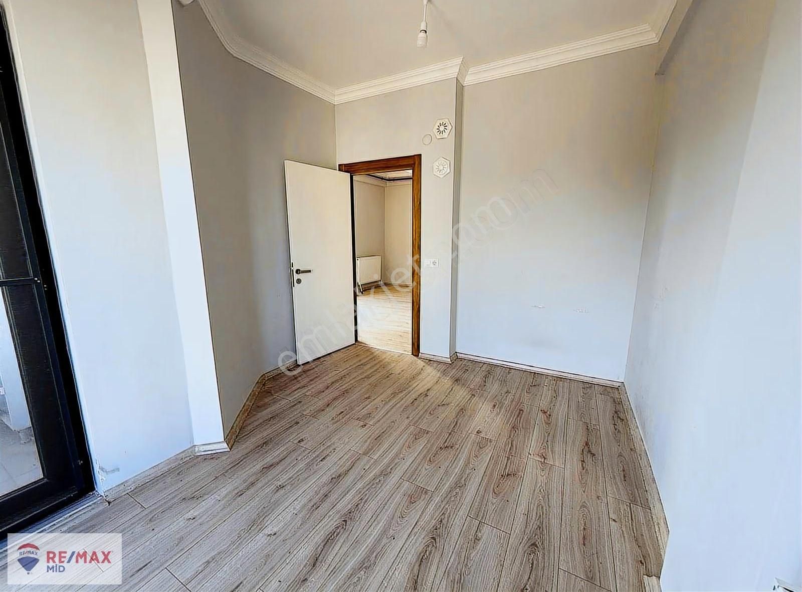Remax Mıd'den Gop Mahallesın'de Mükemmel Konumda Yatırımlık 1+1 - Görsel 7