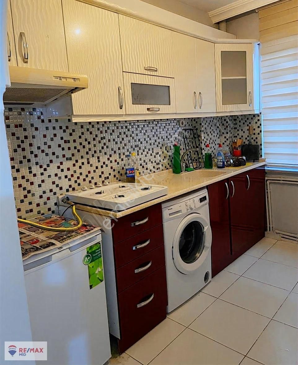 Remax Mıd 'den Cengıztopel Cad. 2+1 Cadde Üzeri Satılık Daıre