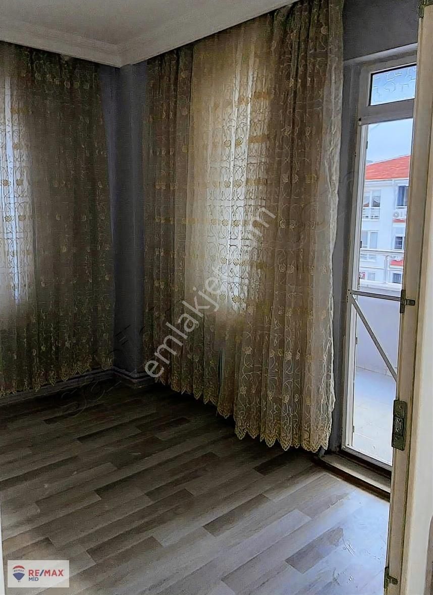 Remax Mıd 'den Cengıztopel Cad. 2+1 Cadde Üzeri Satılık Daıre - Görsel 14