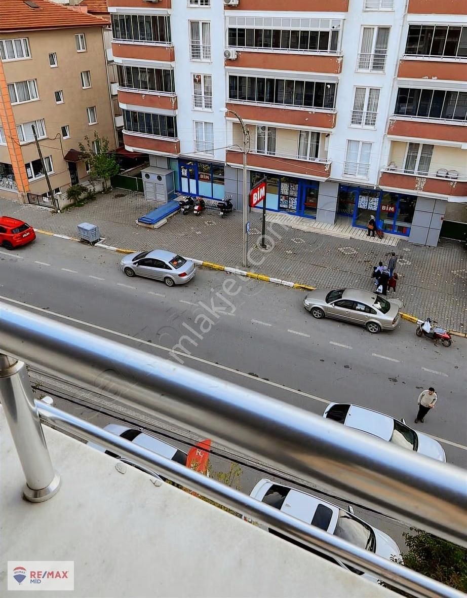 Remax Mıd 'den Cengıztopel Cad. 2+1 Cadde Üzeri Satılık Daıre - Görsel 6
